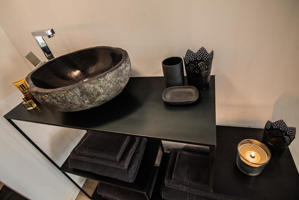 Apartamento "Un Lieu Unique" Le Gold Et Le Cocon Annecy Exterior foto