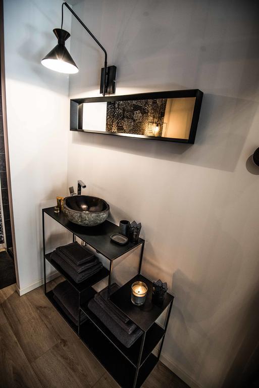Apartamento "Un Lieu Unique" Le Gold Et Le Cocon Annecy Exterior foto